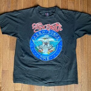 Giant 1993 Aero Force One Aerosmith Tour Graphic Band Tee Shirt single stitched